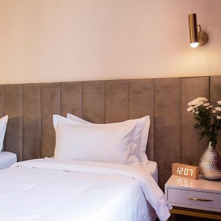 Orient Hotel Biszkek Zewnętrze zdjęcie