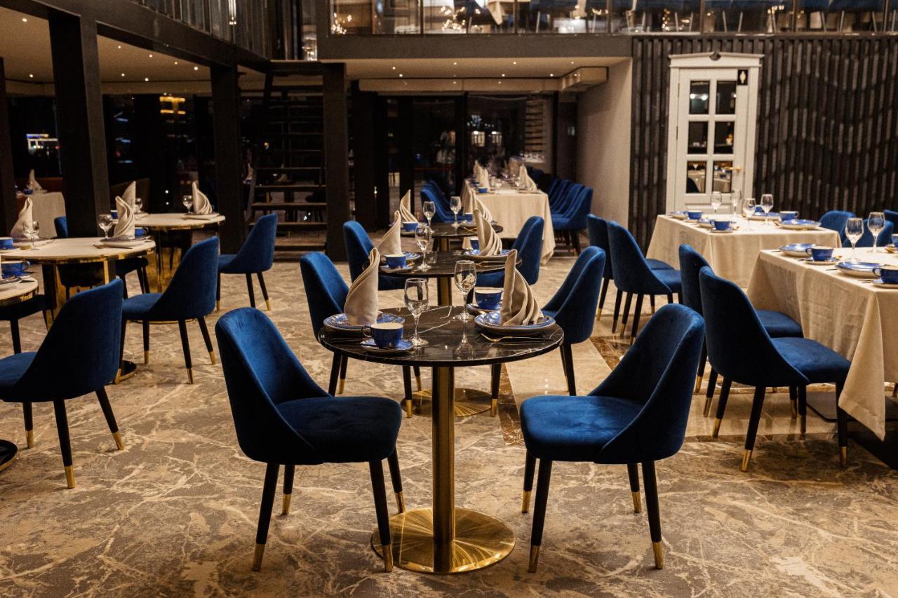 Orient Hotel Biszkek Zewnętrze zdjęcie