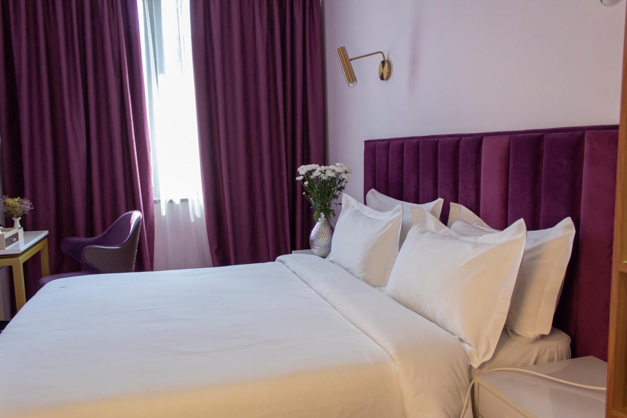 Orient Hotel Biszkek Zewnętrze zdjęcie