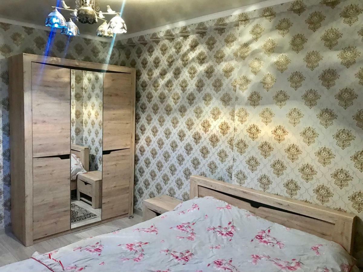 Orient Hotel Biszkek Zewnętrze zdjęcie